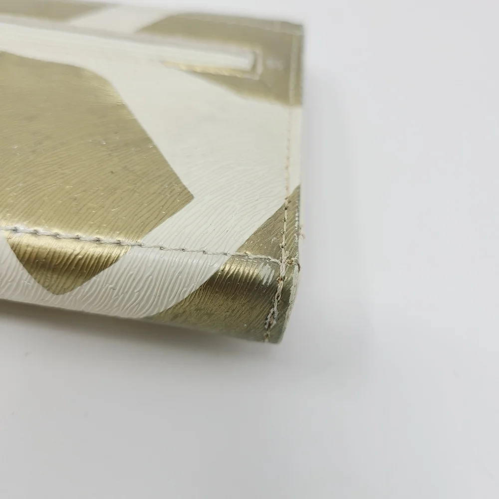 Women's Gold and Cream Faux Leather Tri-Fold Fashion Wallet (One Size)